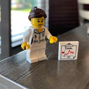 Lego Minifigures - Series 1 - nurse and chart